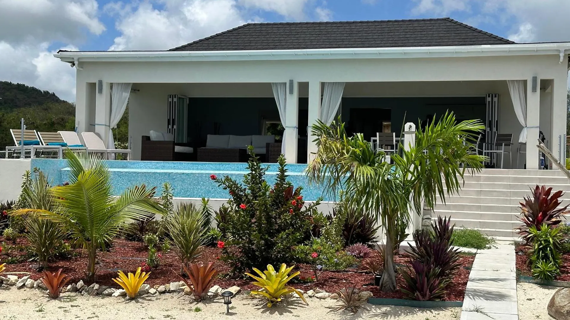 Holiday home La Vie Est Belle Villa Jolly Harbour